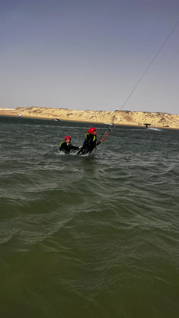15 Days / 14 Nights Hotel + 9H Kitesurf