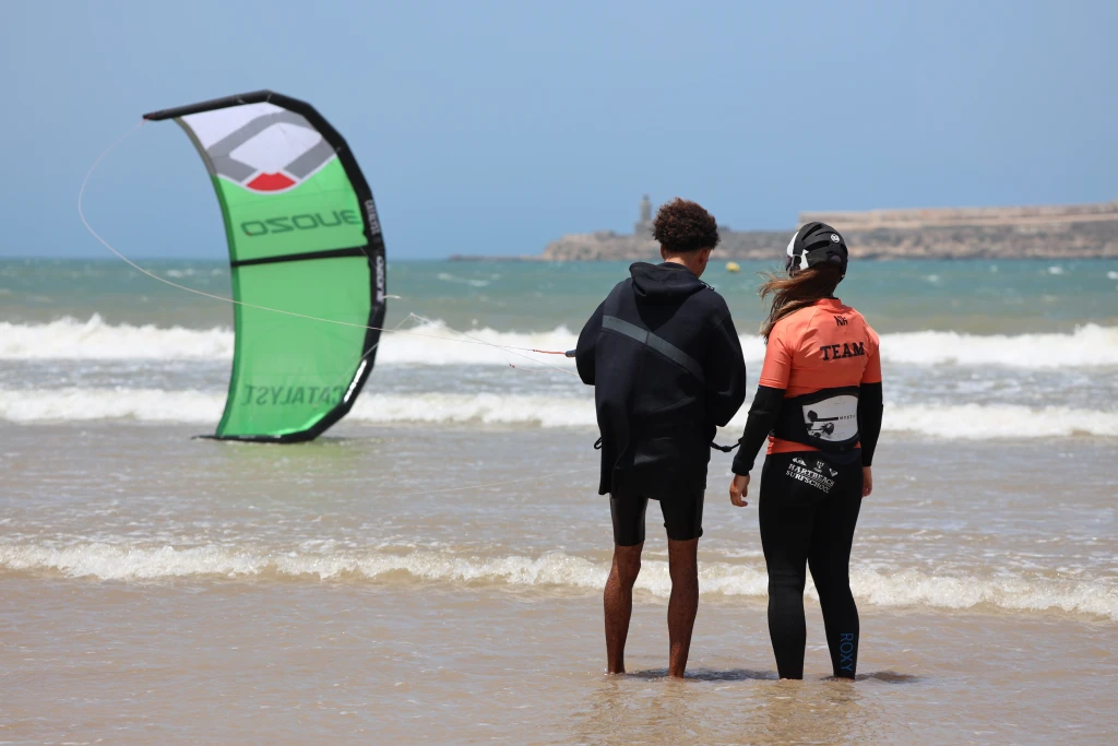 4 Days / 3 Nights Camp + 10H Kitesurf